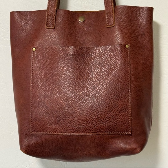 Portland Leather Crossbody Tote Nutmeg - Picture 2 of 12